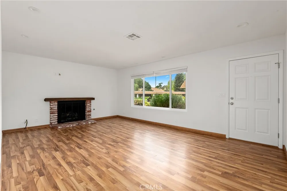 18 Flag Way Paso Robles, CA 93446