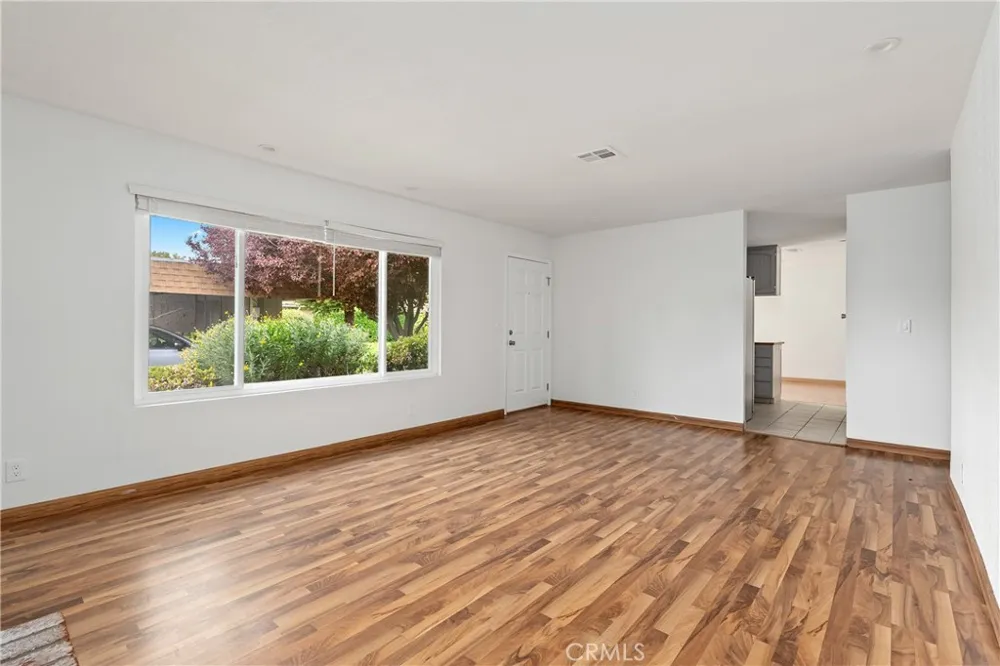 18 Flag Way Paso Robles, CA 93446