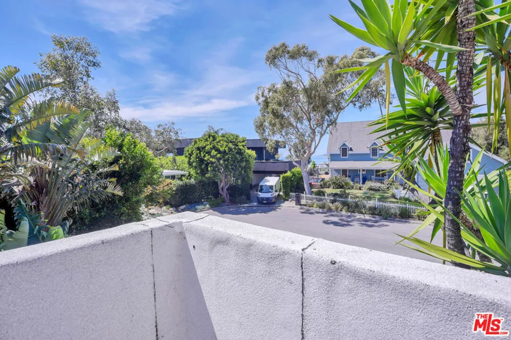 6456 Surfside Way #Apt. Malibu, CA 90265