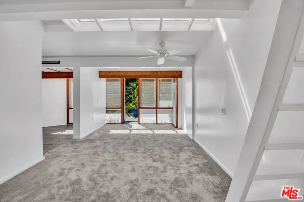 6456 Surfside Way #Apt. Malibu, CA 90265