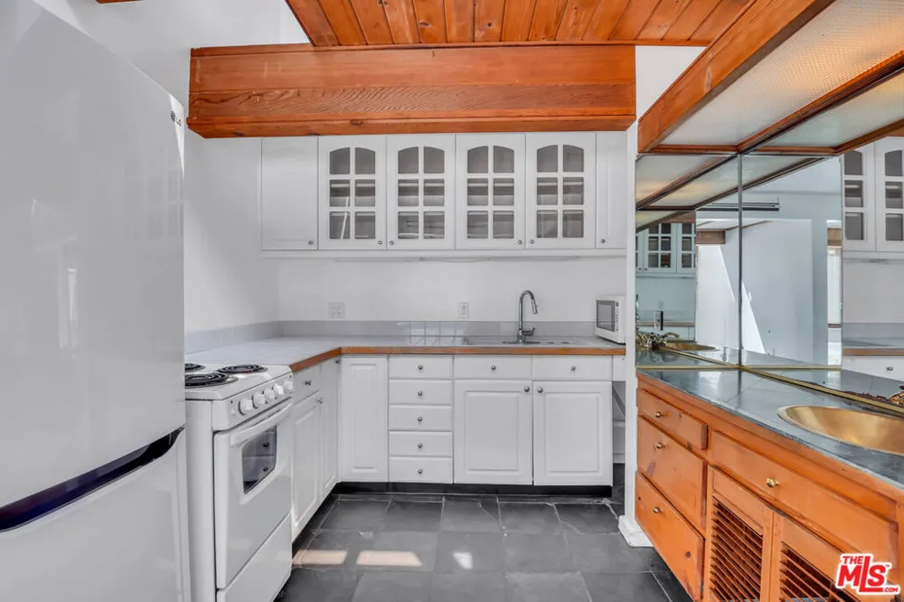 6456 Surfside Way #Apt. Malibu, CA 90265