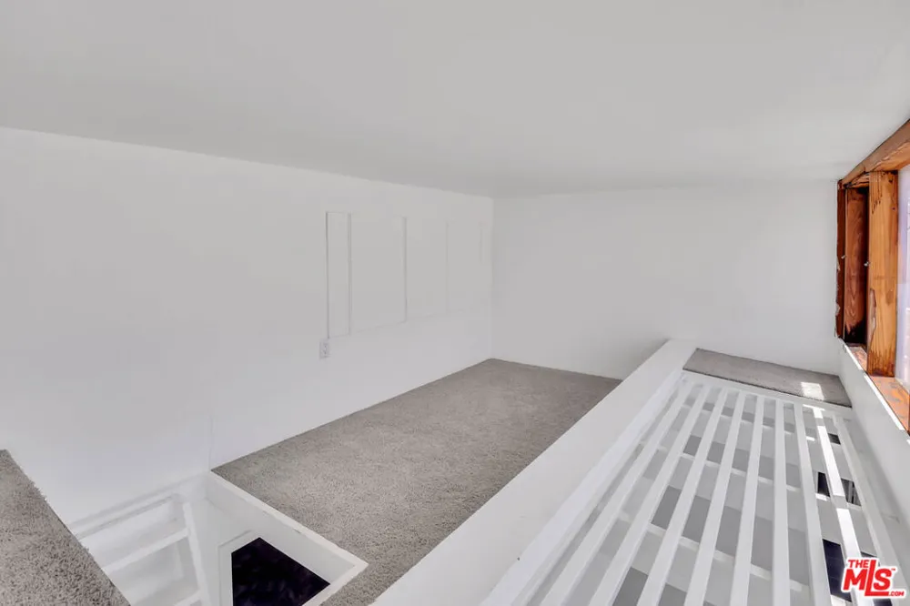 6456 Surfside Way #Apt. Malibu, CA 90265