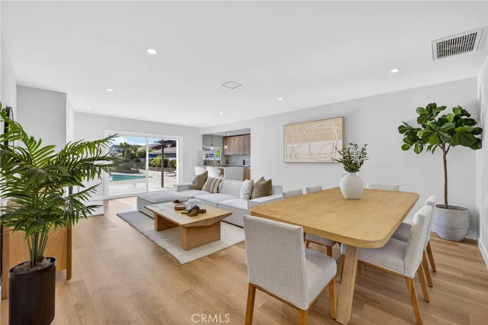 15529 Cornuta Bellflower, CA 90706