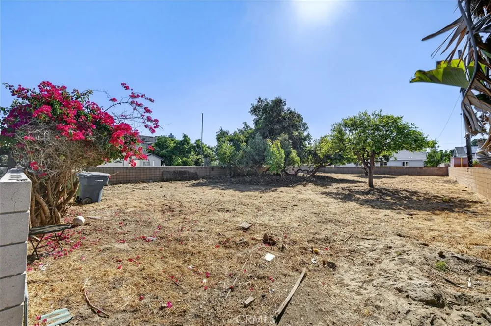 15529 Cornuta Bellflower, CA 90706