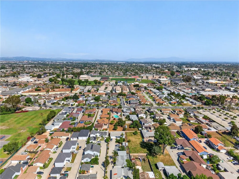 15529 Cornuta Bellflower, CA 90706