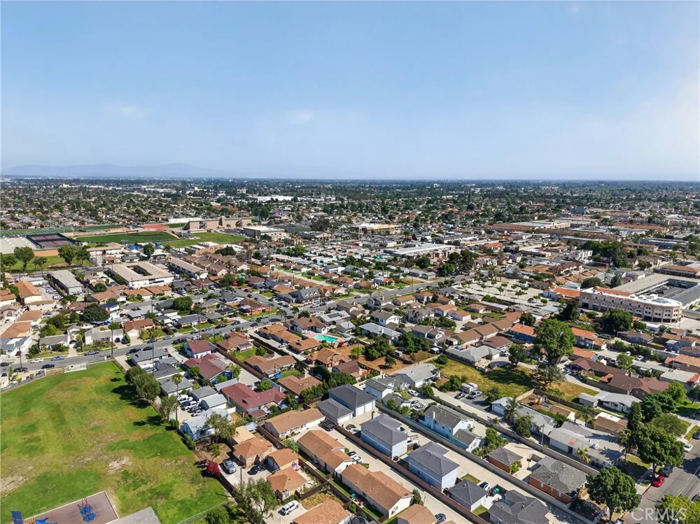 15529 Cornuta Bellflower, CA 90706