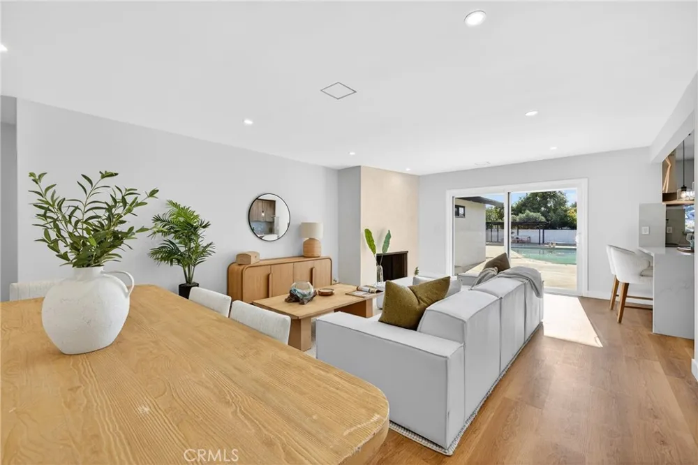 15529 Cornuta Bellflower, CA 90706