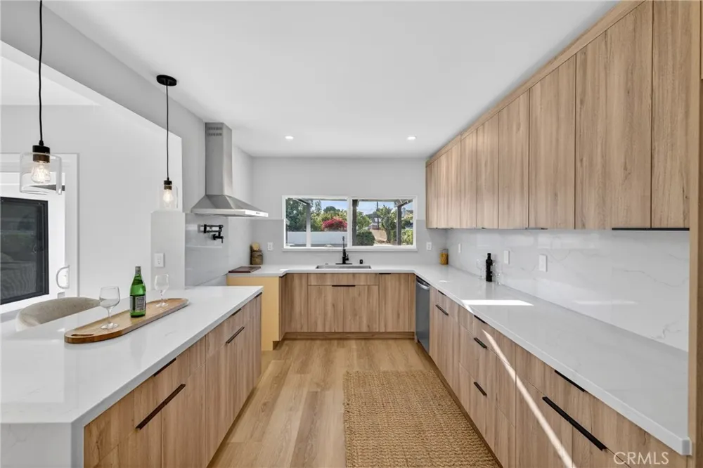 15529 Cornuta Bellflower, CA 90706