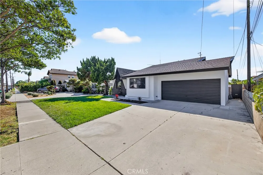 15529 Cornuta Bellflower, CA 90706