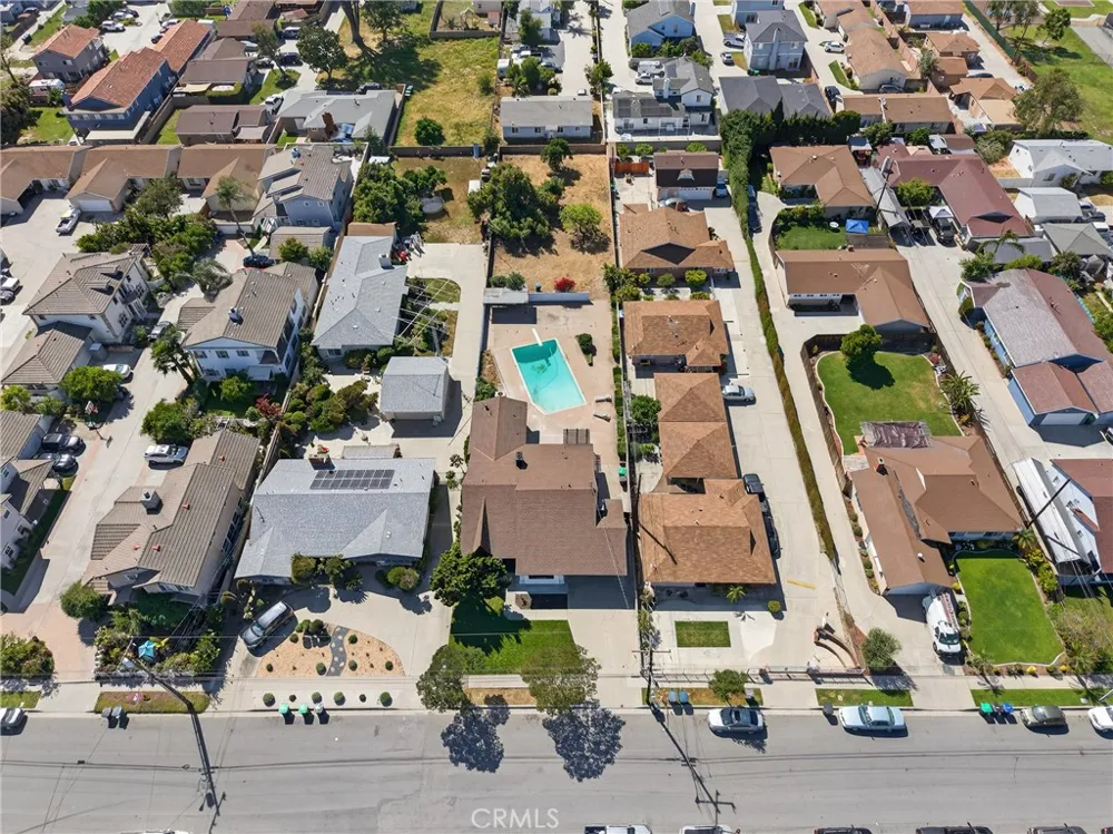 15529 Cornuta Bellflower, CA 90706