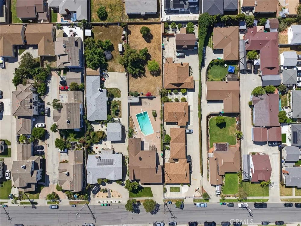 15529 Cornuta Bellflower, CA 90706