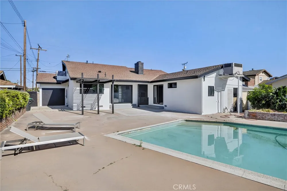 15529 Cornuta Bellflower, CA 90706