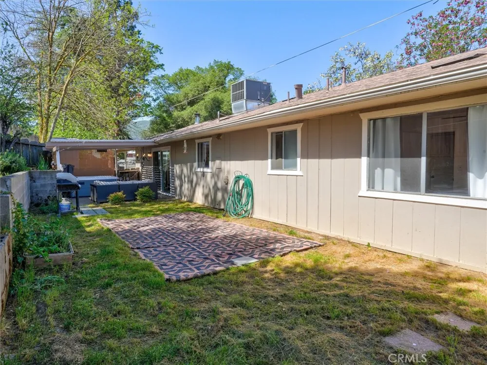 40885 Elliott Oakhurst, CA 93644
