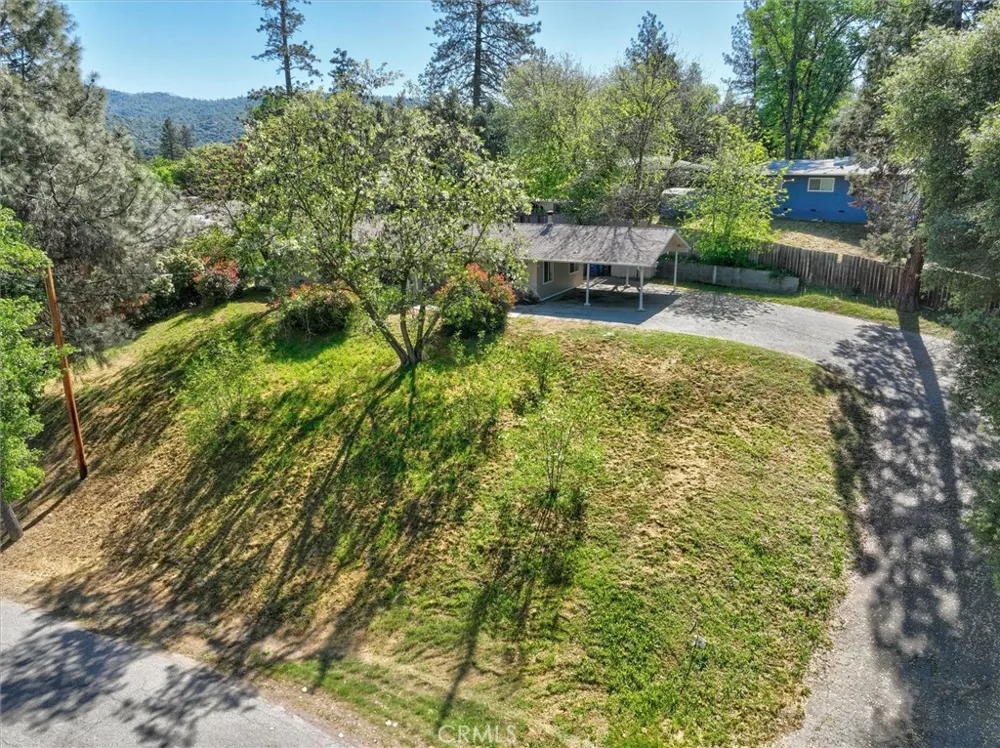 40885 Elliott Oakhurst, CA 93644