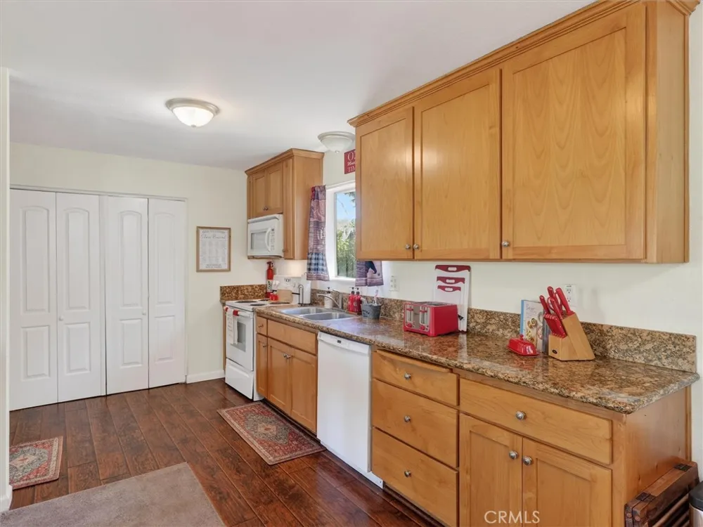 40885 Elliott Oakhurst, CA 93644