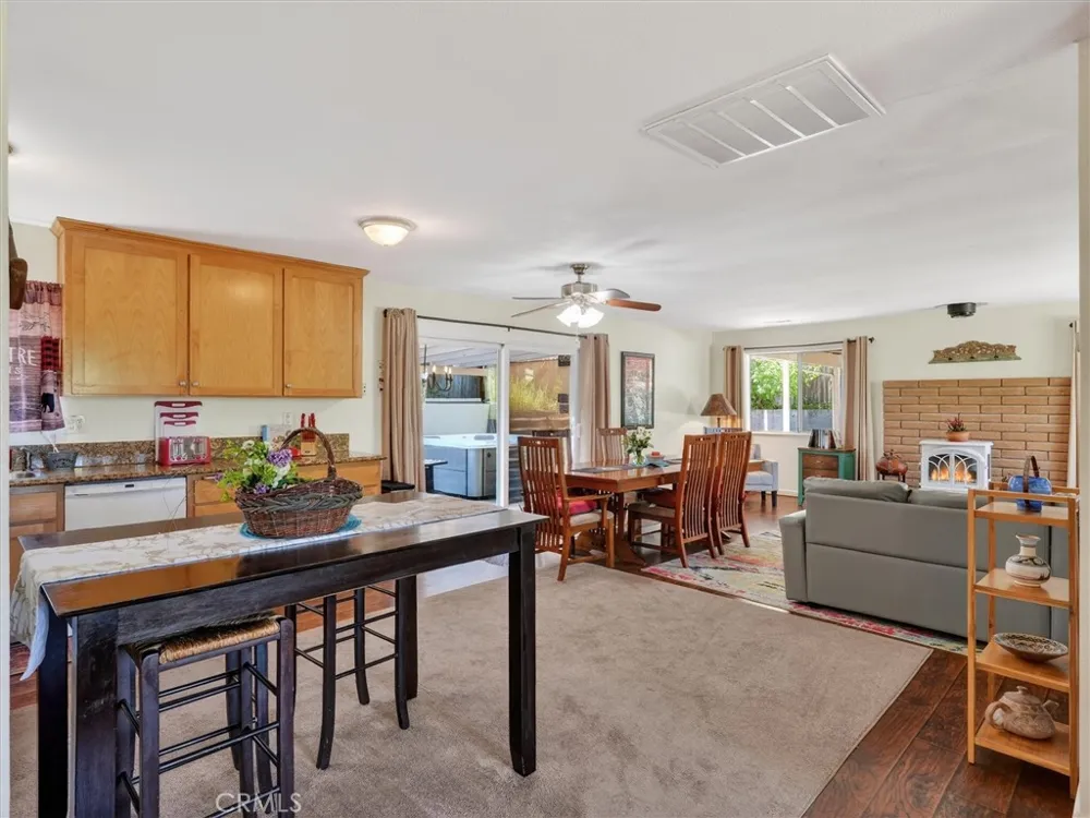 40885 Elliott Oakhurst, CA 93644