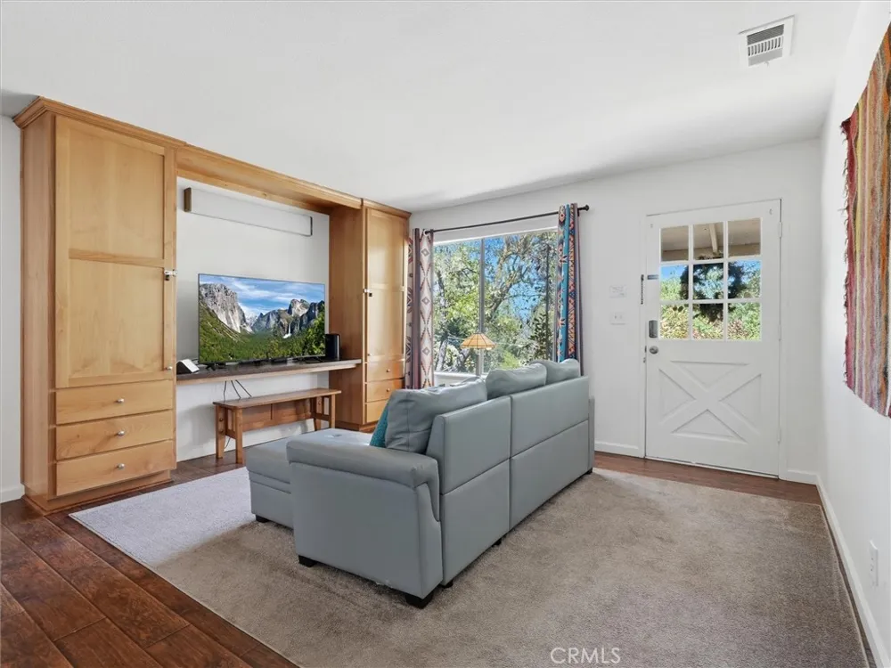 40885 Elliott Oakhurst, CA 93644
