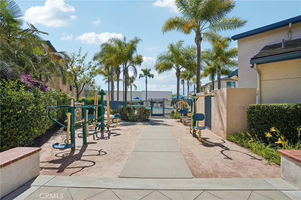 12041 Stanley Park Court Hawthorne, CA 90250