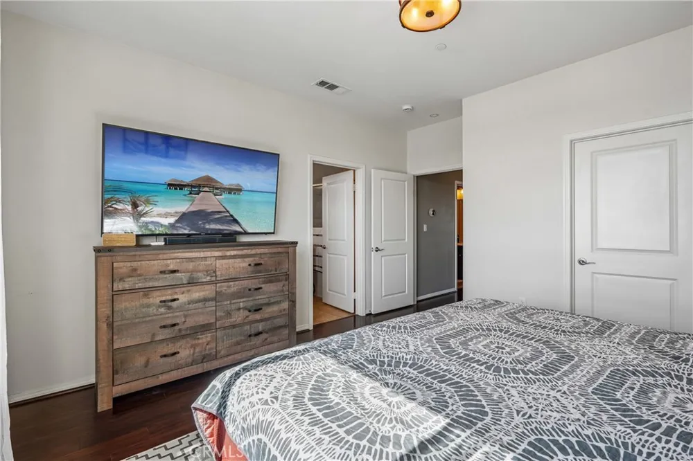 12041 Stanley Park Court Hawthorne, CA 90250