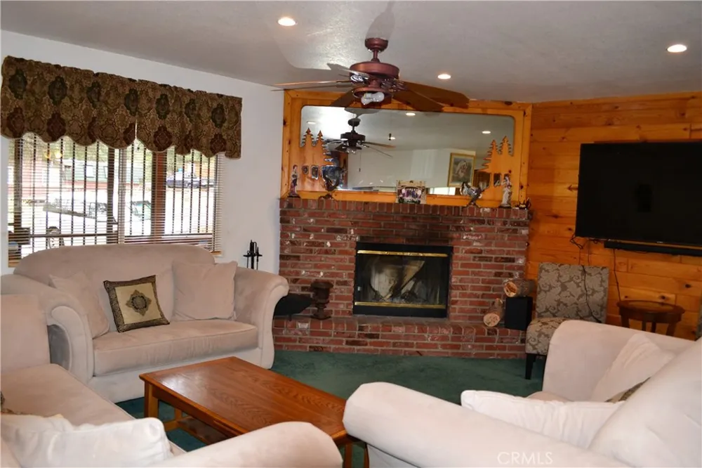 2305 Freeman Pine Mountain Club, CA 93222