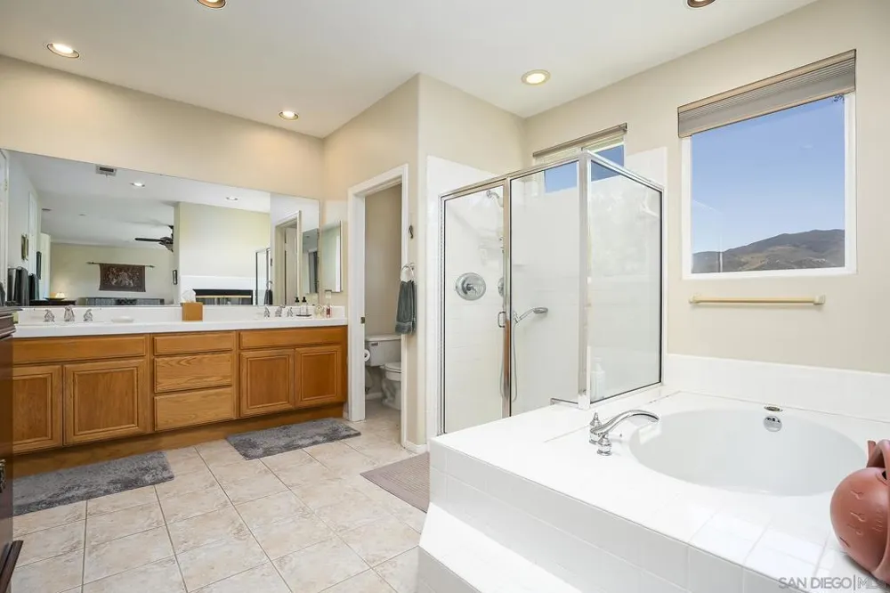 2914 STONEFIELD DR Jamul, CA 91935