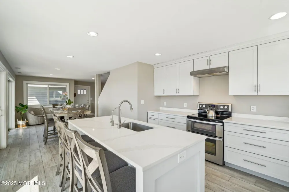 27 S Beach Drive Cape May Court House, NJ 08210