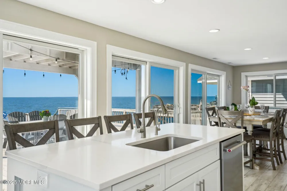 27 S Beach Drive Cape May Court House, NJ 08210