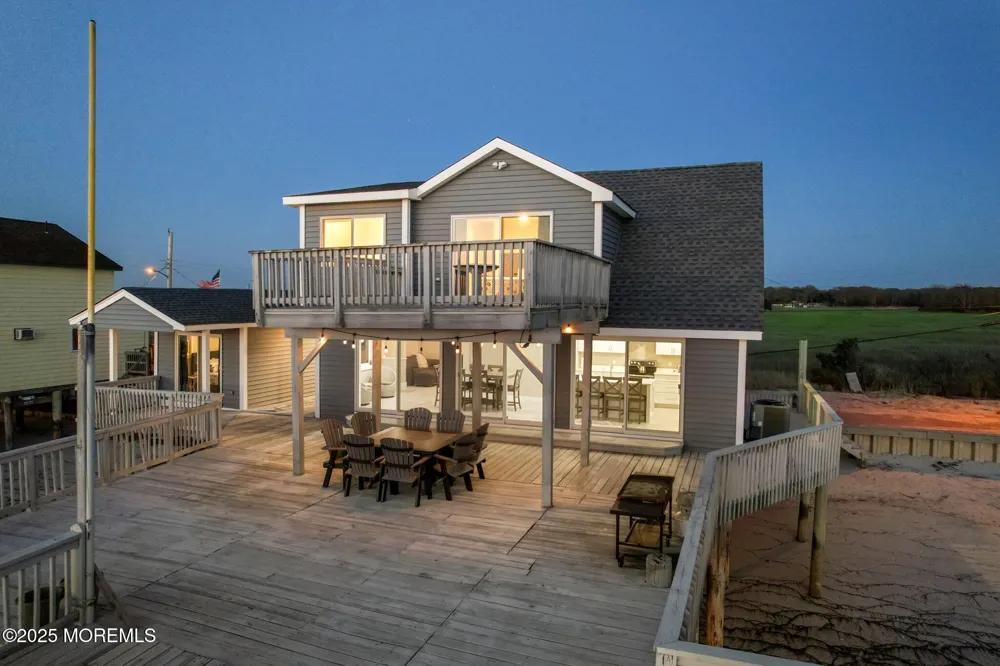 27 S Beach Drive Cape May Court House, NJ 08210