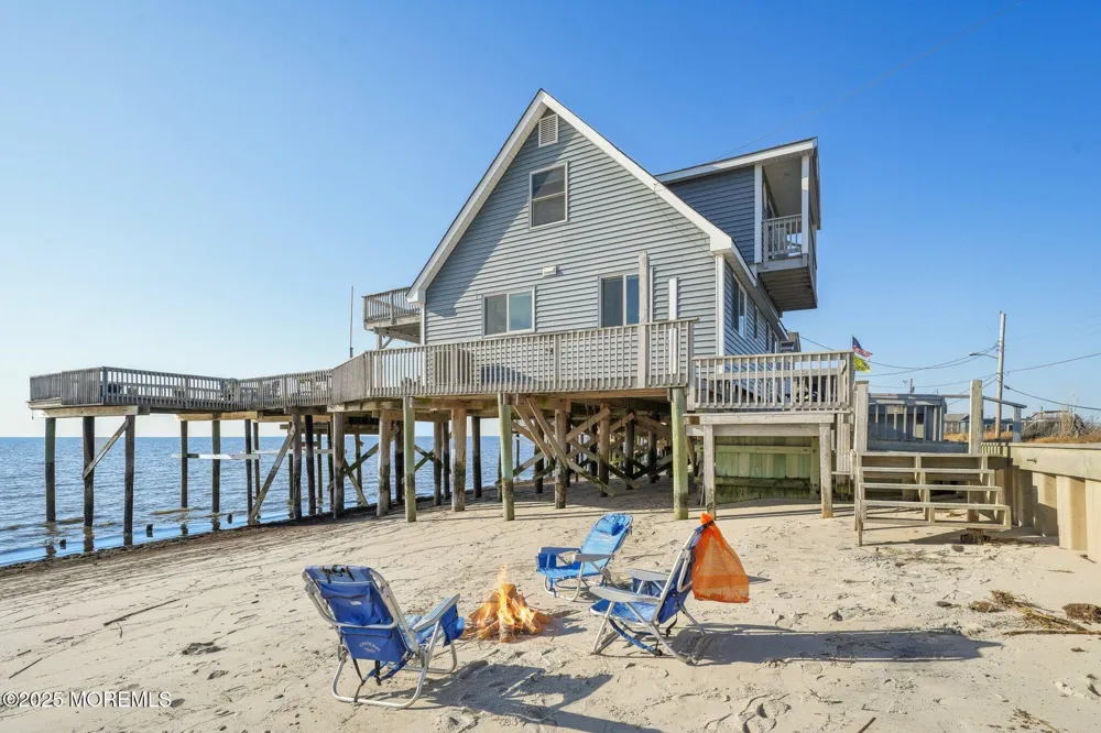 27 S Beach Drive Cape May Court House, NJ 08210