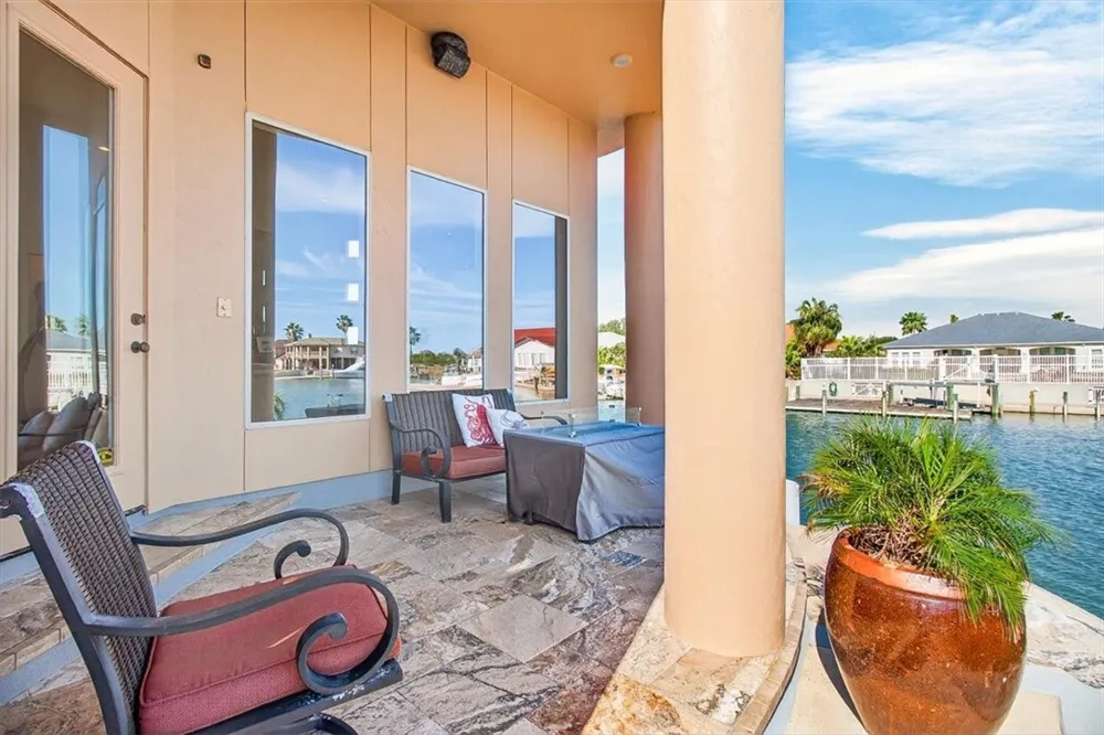 112 Sailfish Court Aransas Pass, TX 78336