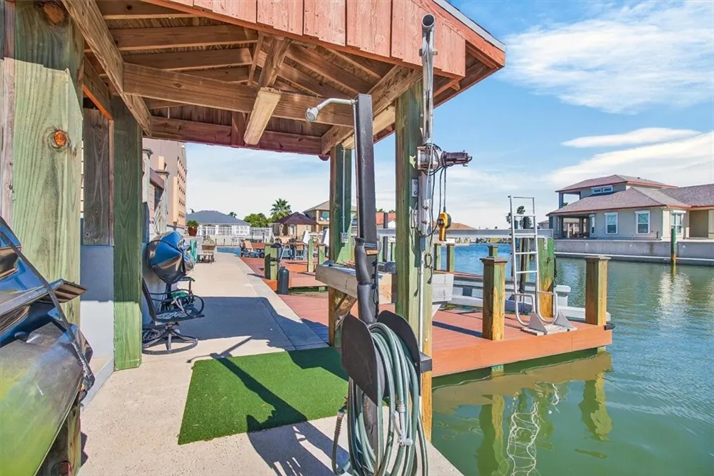 112 Sailfish Court Aransas Pass, TX 78336