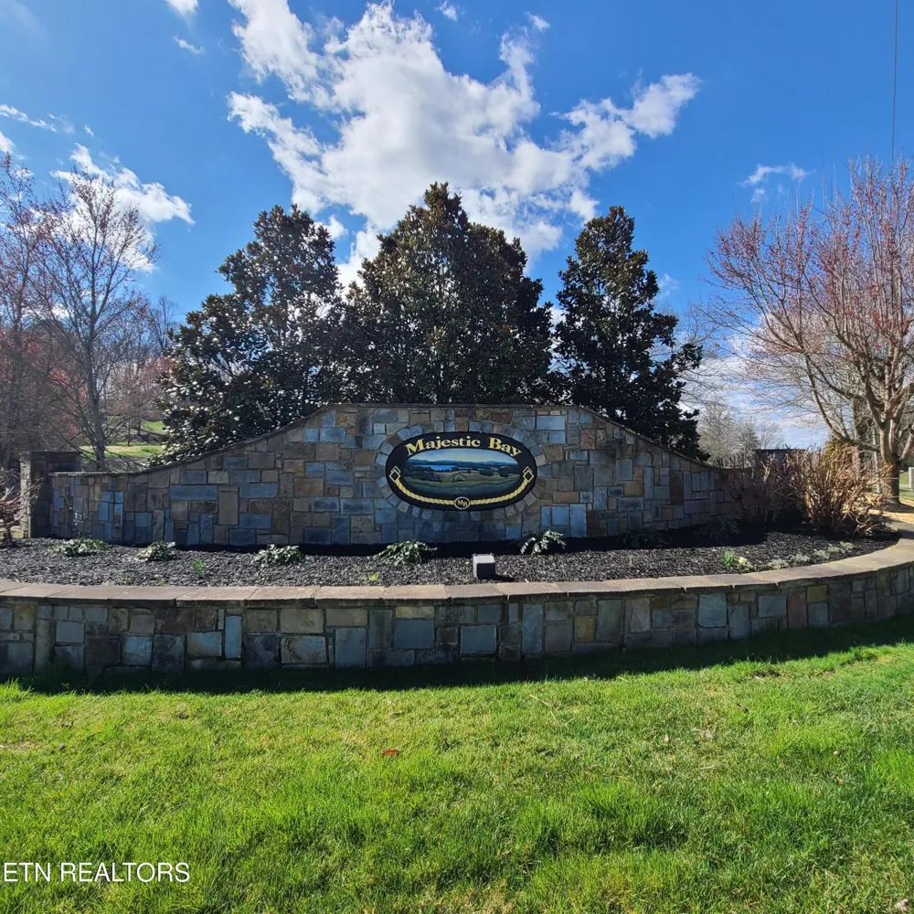 92 Majestic Circle Dandridge, TN 37725