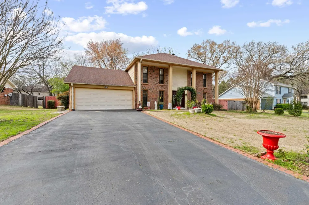 2593 LANRICK CV Memphis, TN 38119