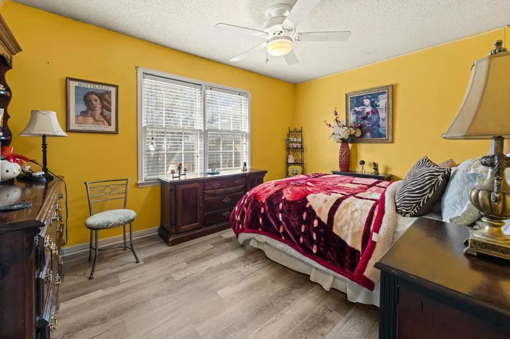 2593 LANRICK CV Memphis, TN 38119