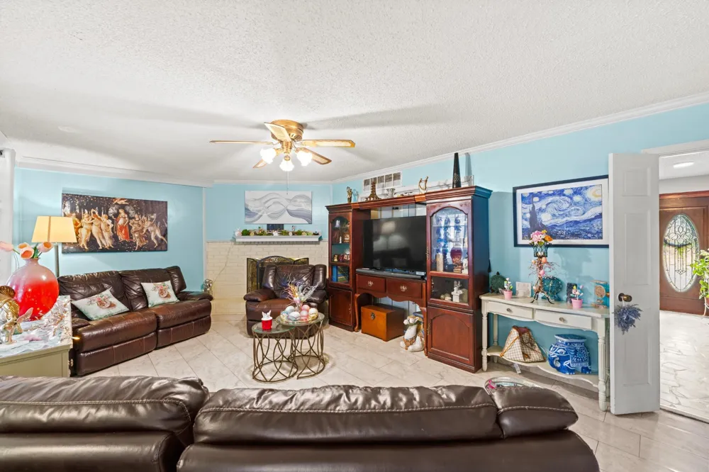 2593 LANRICK CV Memphis, TN 38119