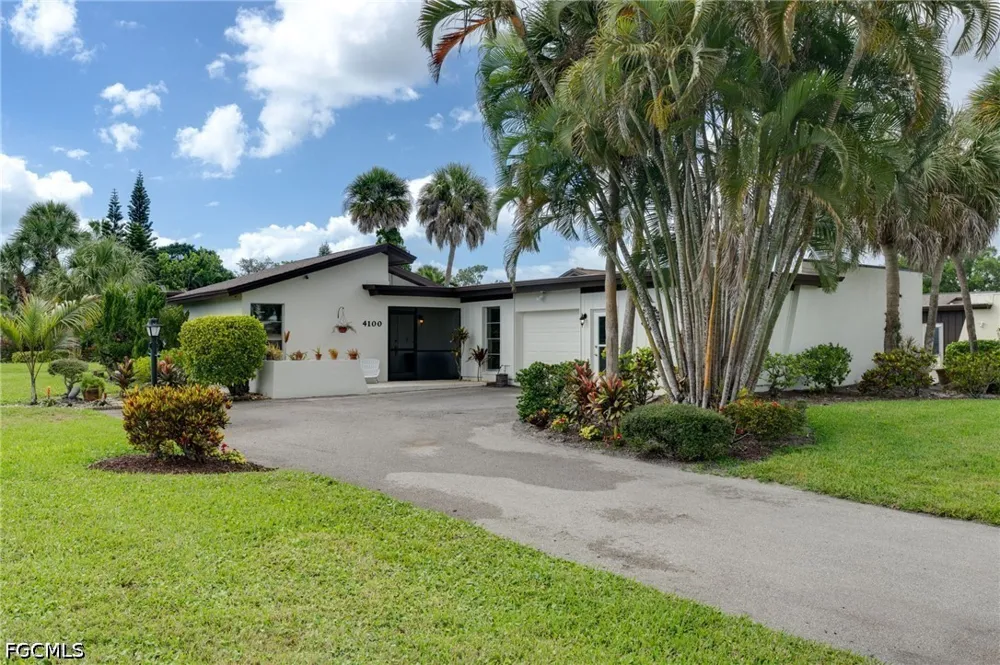 Lakewood Boulevard #F30 Naples, FL 34112