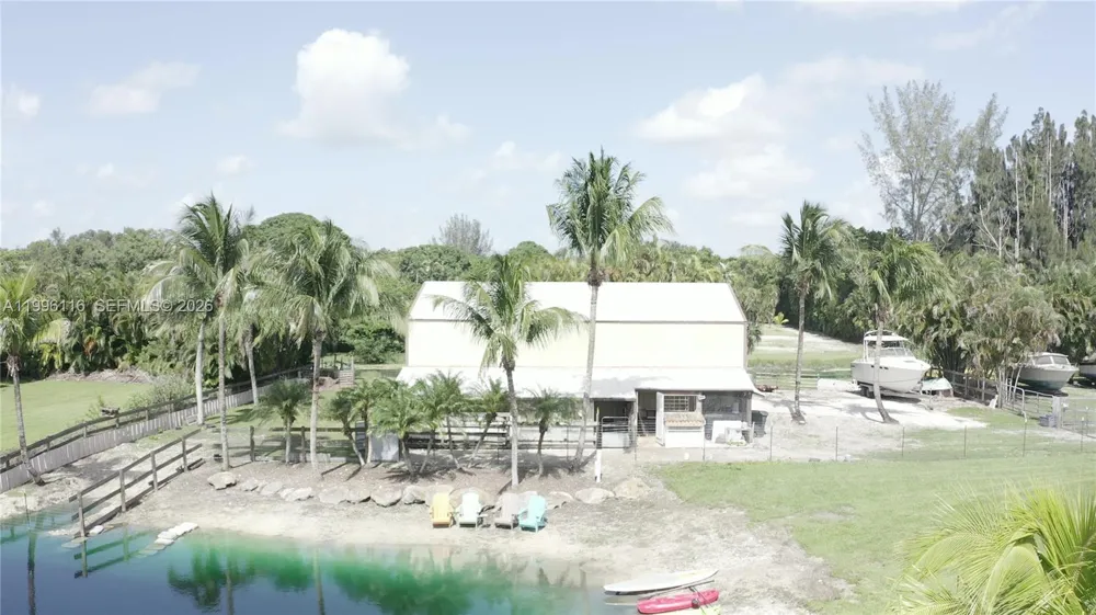 18901 SW 63rd St Southwest Ranches, FL 33332