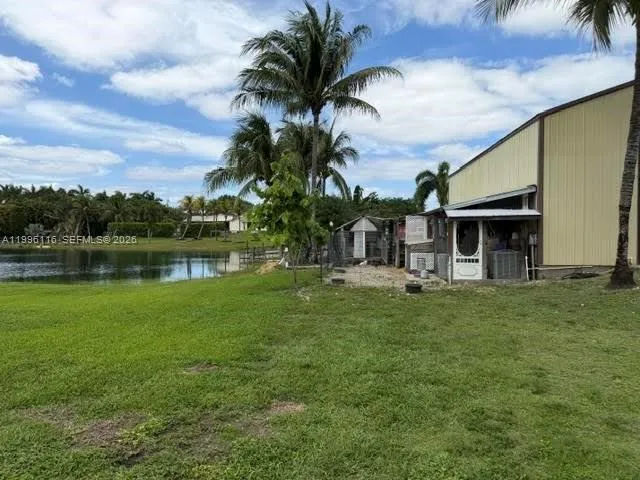 18901 SW 63rd St Southwest Ranches, FL 33332