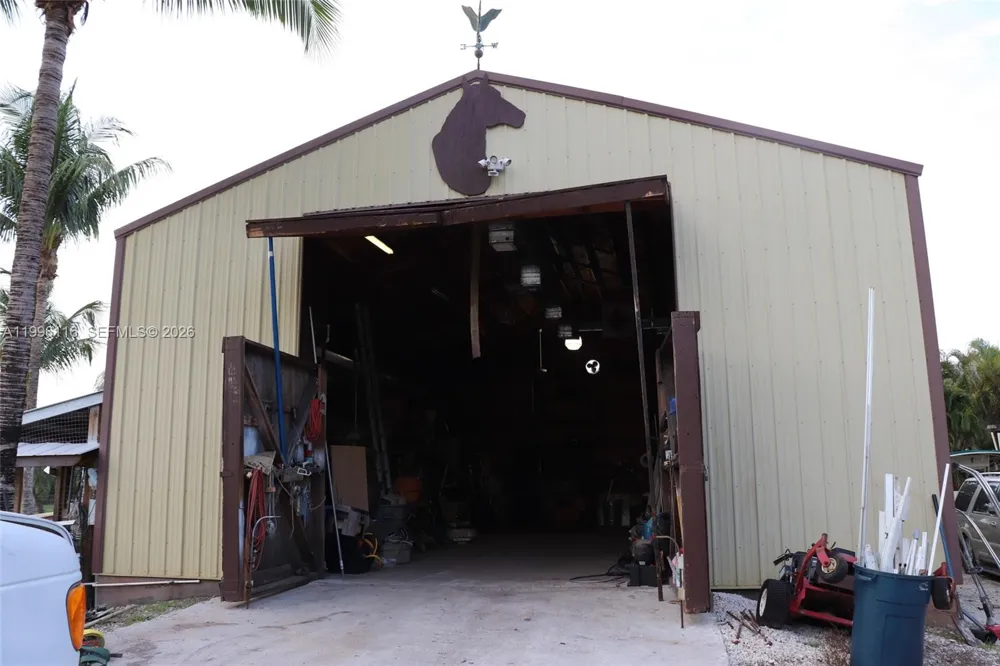 18901 SW 63rd St Southwest Ranches, FL 33332