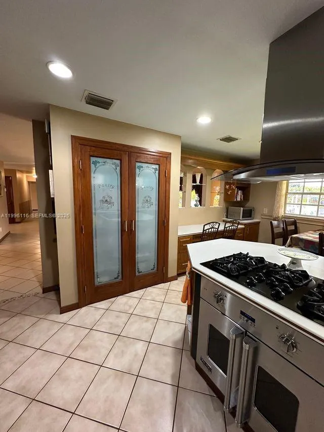 18901 SW 63rd St Southwest Ranches, FL 33332