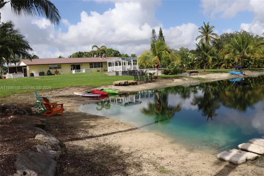 18901 SW 63rd St Southwest Ranches, FL 33332