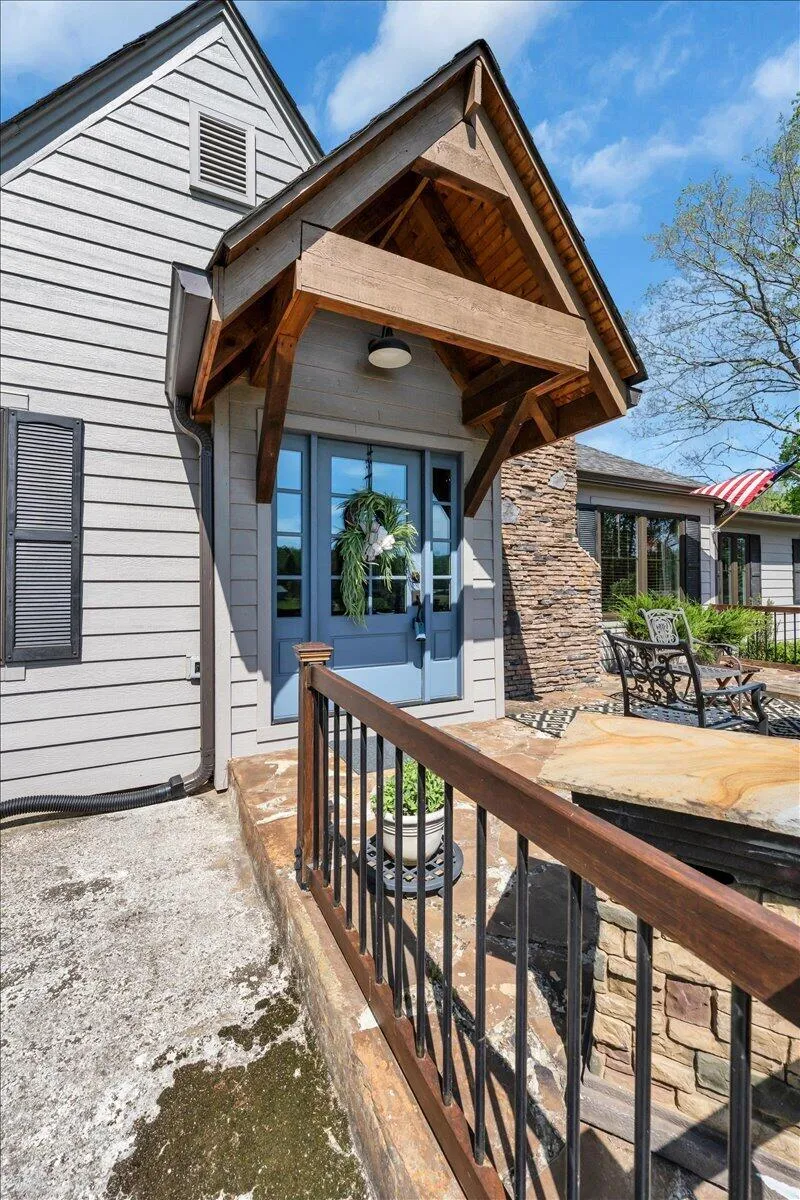 7463 Valley View Highway Whitwell, TN 37397