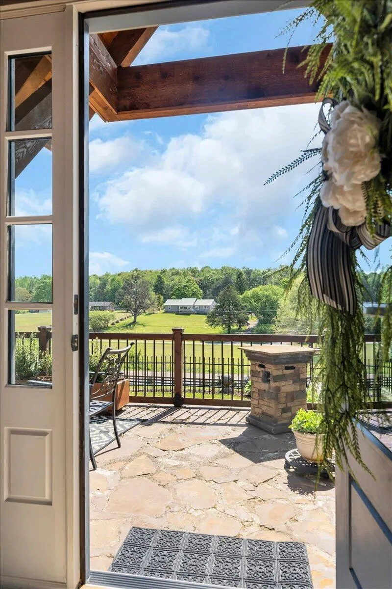 7463 Valley View Highway Whitwell, TN 37397