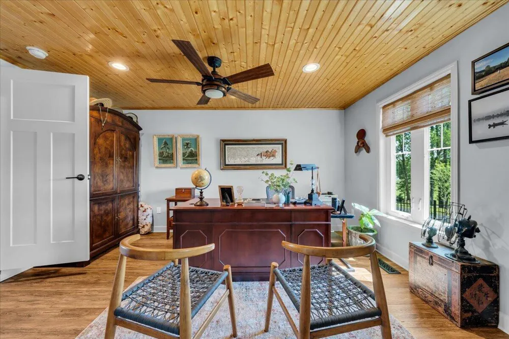 7463 Valley View Highway Whitwell, TN 37397