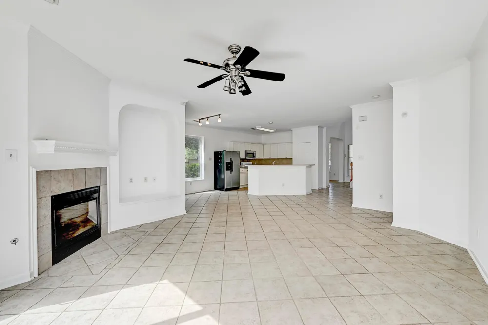 13401 Lamplight Village Avenue Austin, TX 78727