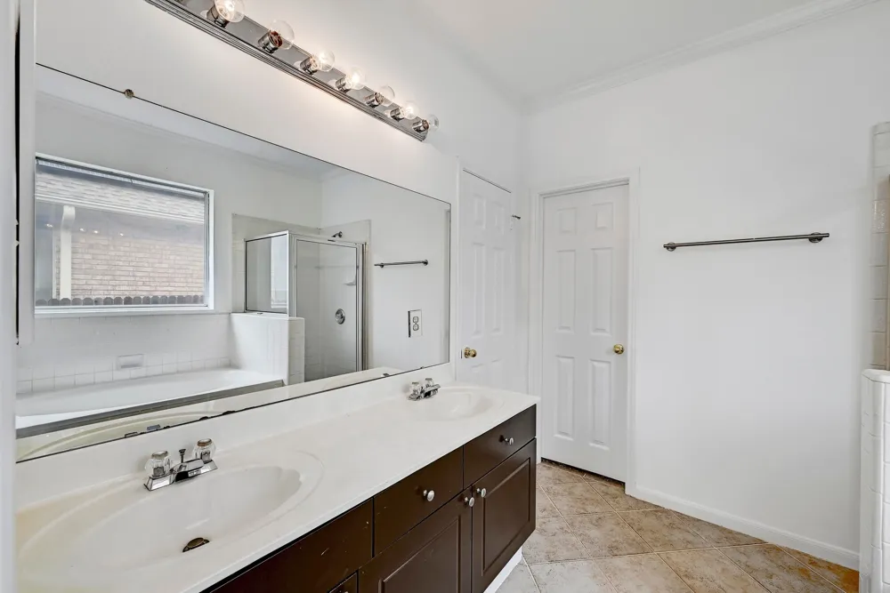 13401 Lamplight Village Avenue Austin, TX 78727