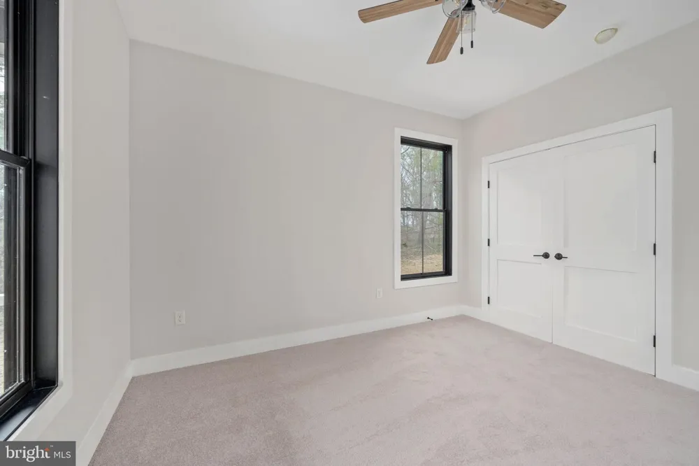 11015 EGGBORNSVILLE Rixeyville, VA 22737