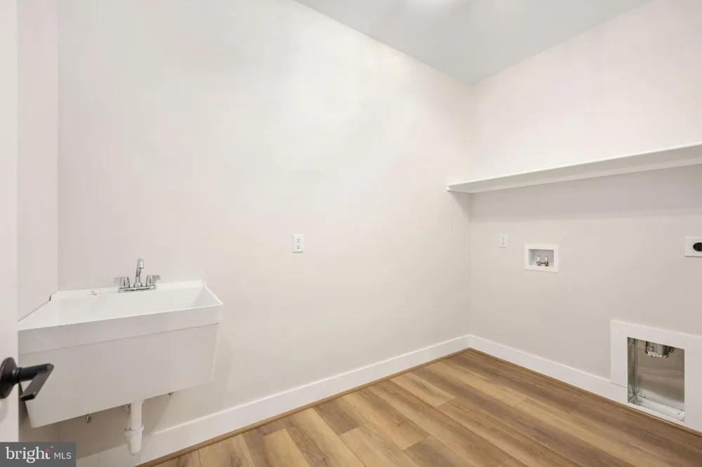 11015 EGGBORNSVILLE Rixeyville, VA 22737