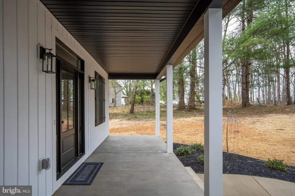 11015 EGGBORNSVILLE Rixeyville, VA 22737