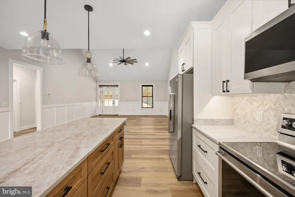 11015 EGGBORNSVILLE Rixeyville, VA 22737